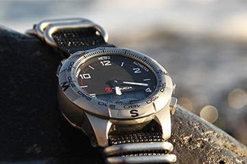 厦门江诗丹顿手表为什么上了发条还不走