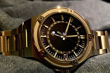 厦门江诗丹顿手表起雾了维修